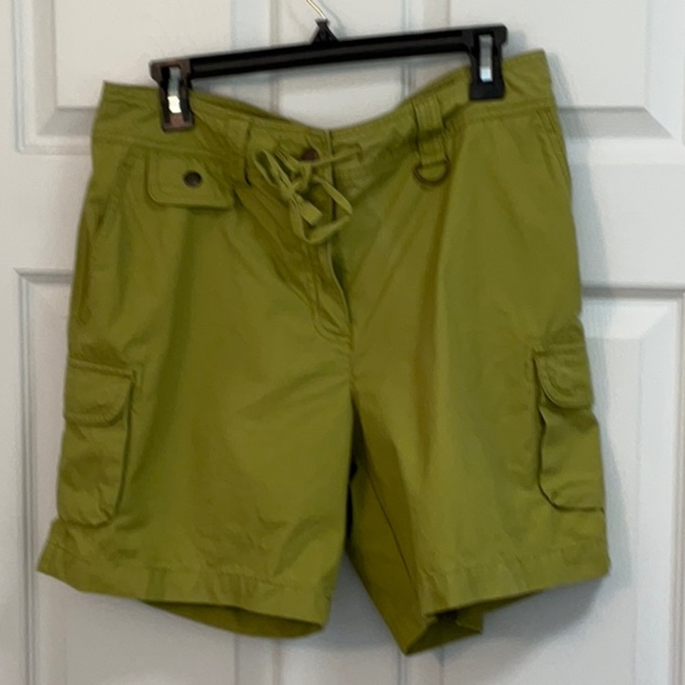 JONES NEW YORK SHORTS NWOT SIZE 12